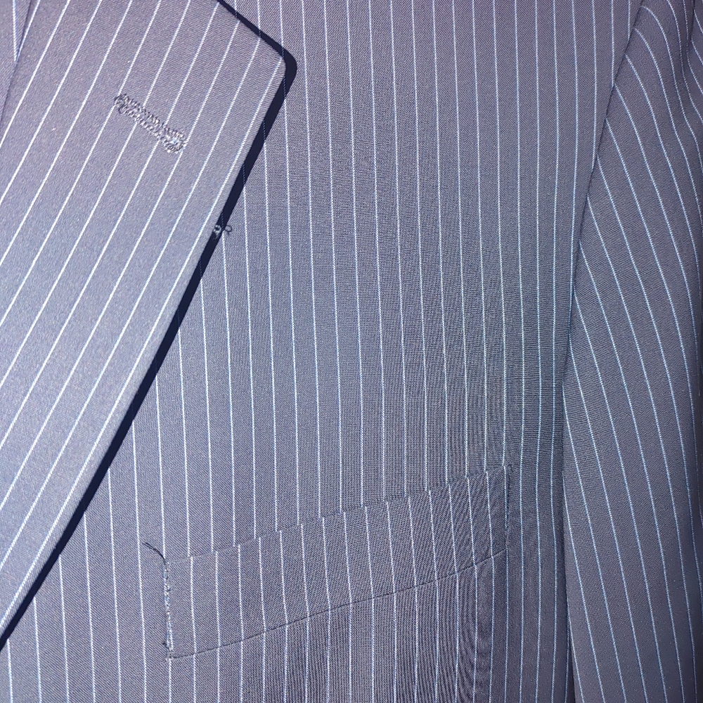 Men's Emanuel Ungaro 2pc. Pinstripe Suit.